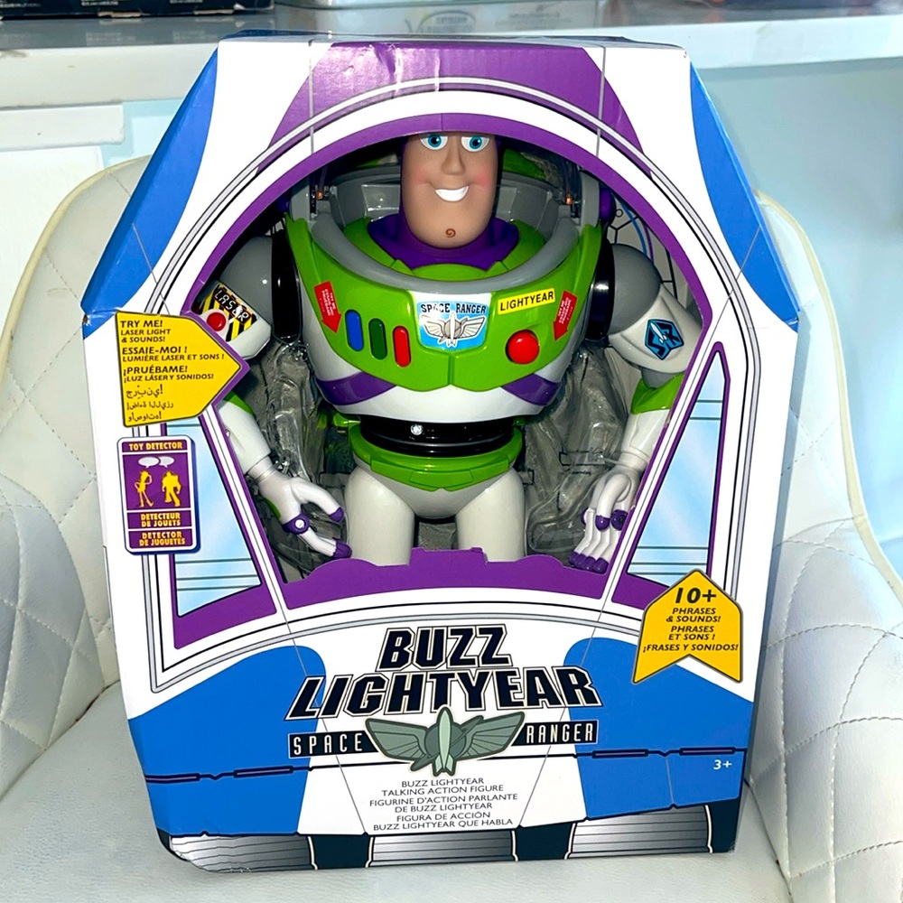 Disney Park Buzz lightyear space ranger
